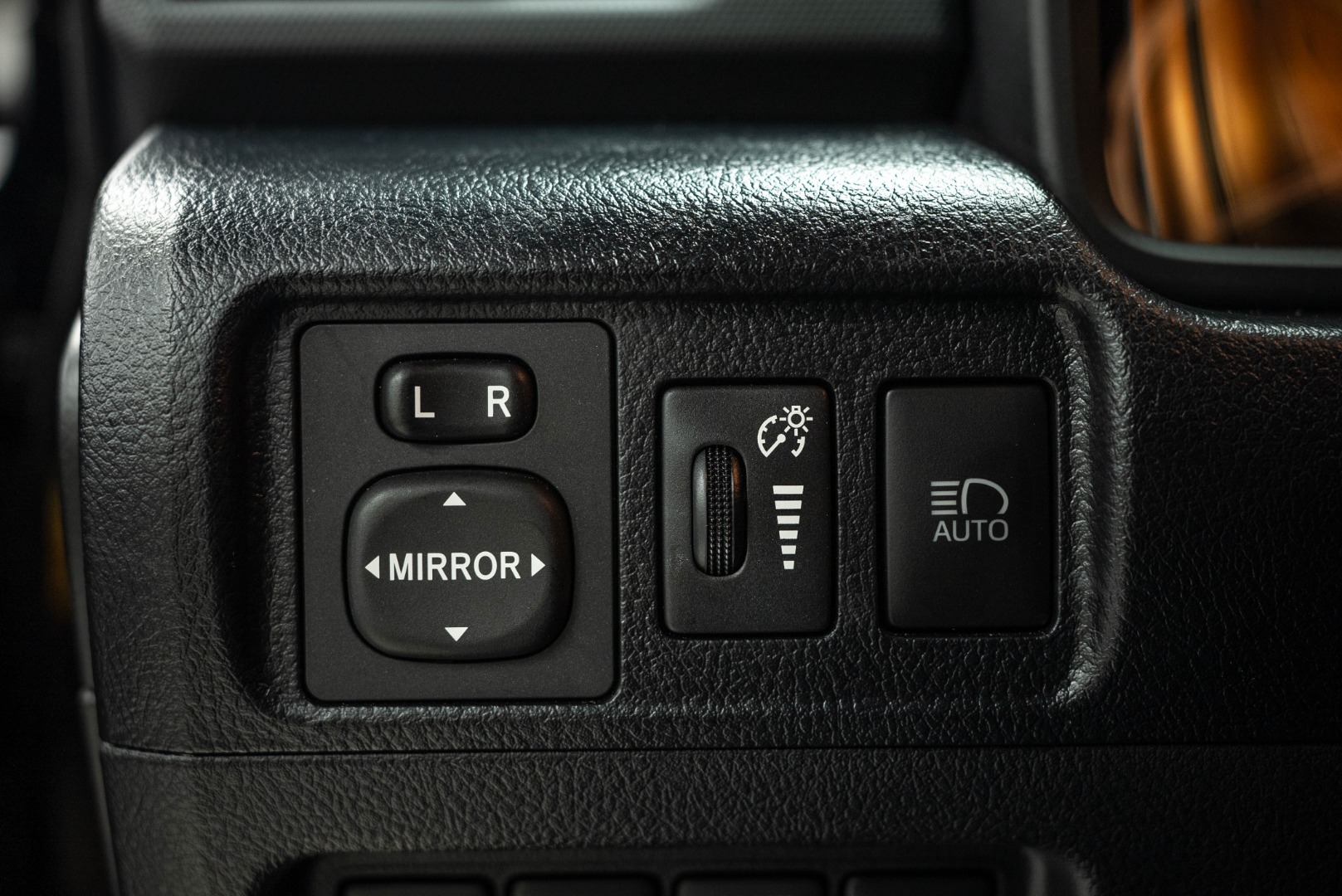 2023 Toyota 4Runner Limited - Photo 29