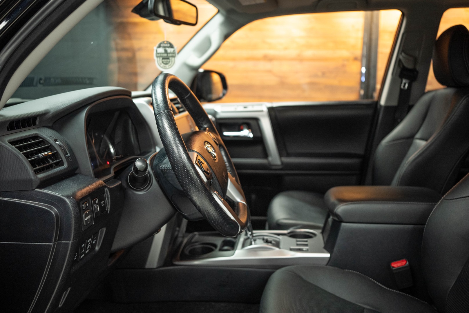 2023 Toyota 4Runner Limited - Photo 8