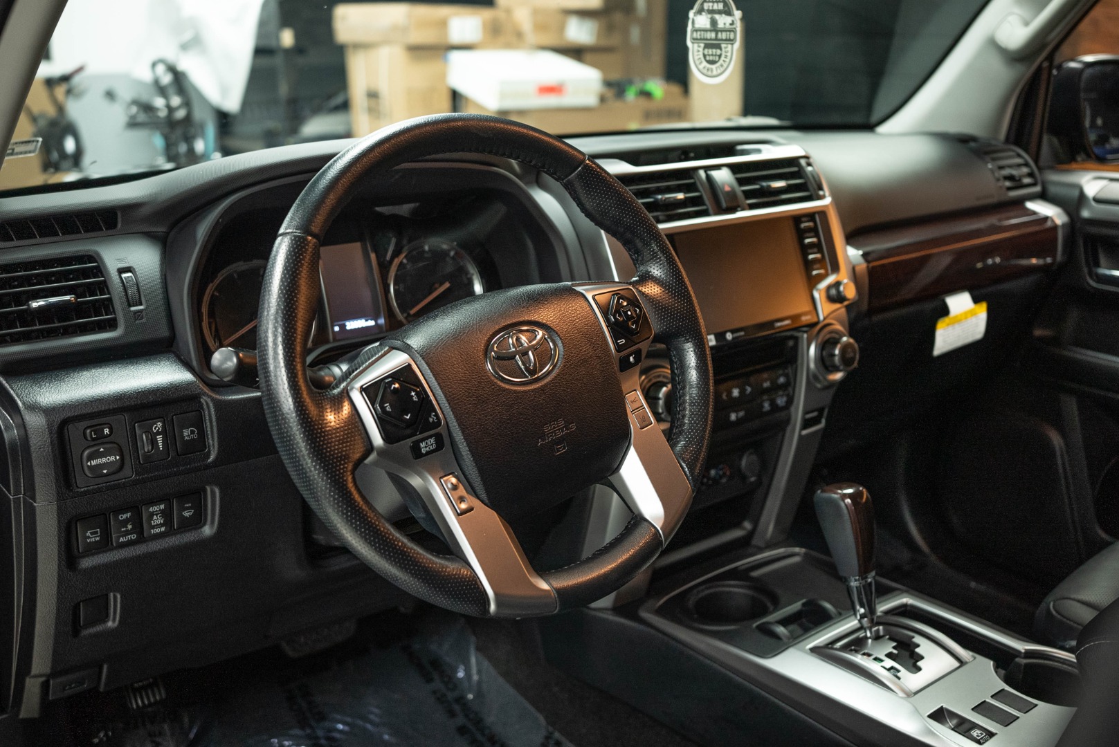 2023 Toyota 4Runner Limited - Photo 9