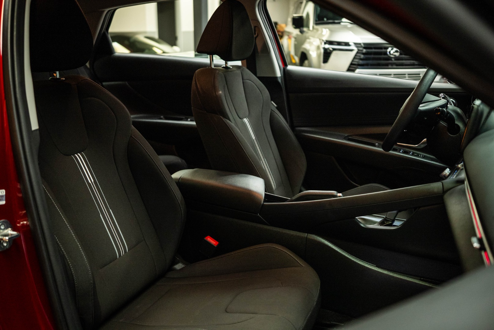 2024 Hyundai Elantra SEL - Photo 13