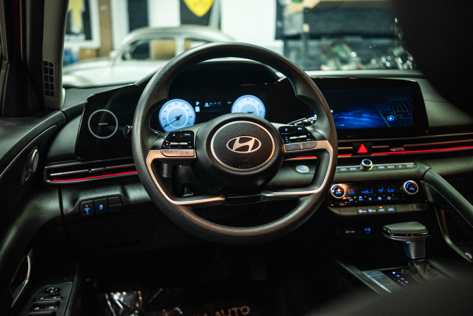 2024 Hyundai Elantra SEL - Photo 14