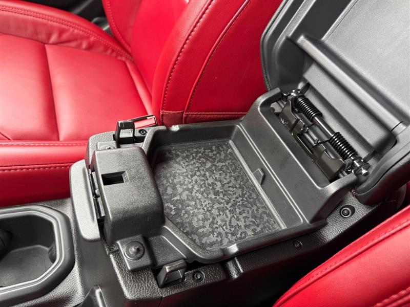 2024 Jeep Wrangler 4-Door Rubicon 392 - Photo 30