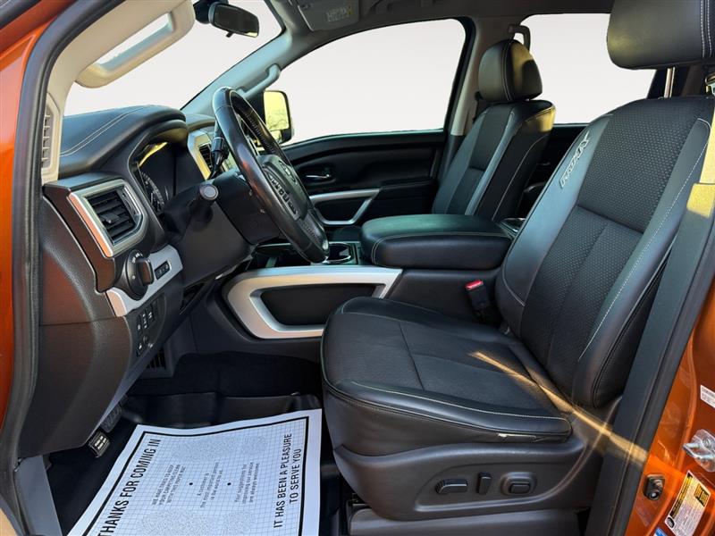 2019 Nissan Titan XD Pro-4X - Photo 10