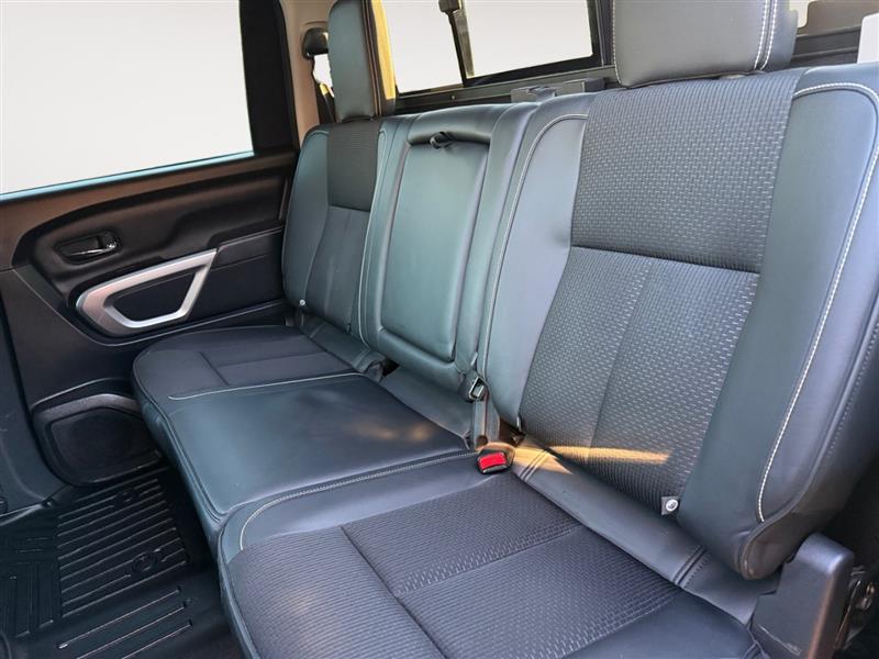2019 Nissan Titan XD Pro-4X - Photo 14