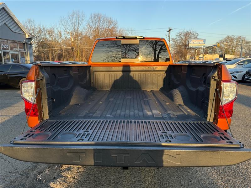 2019 Nissan Titan XD Pro-4X - Photo 17