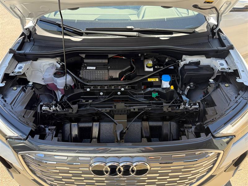 2024 Audi Q4 e-tron Premium Plus - Photo 18