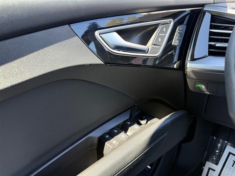 2024 Audi Q4 e-tron Premium Plus - Photo 24
