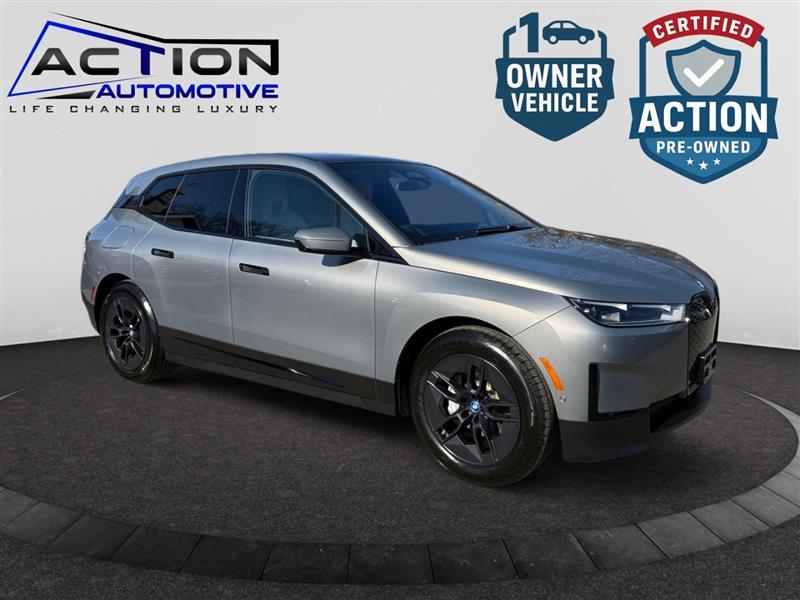 2023 BMW iX xDrive50's photo