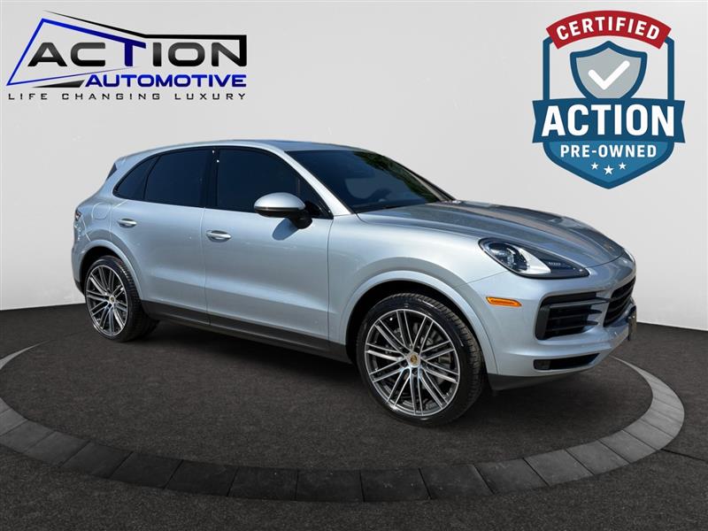 2023 Porsche Cayenne Platinum Edition's photo