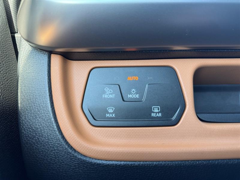 2025 Volkswagen ID. Buzz PRO S - Photo 31