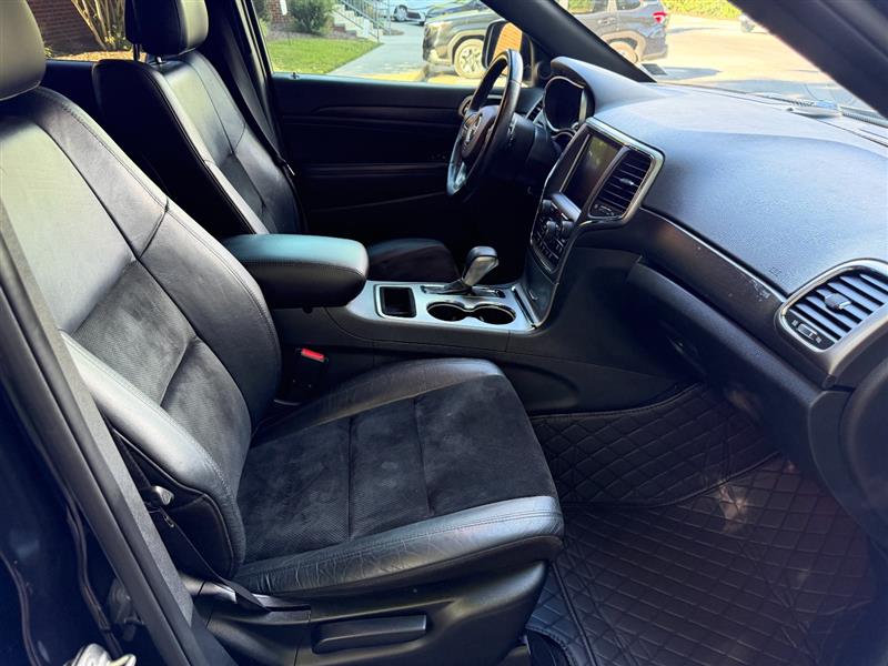 2017 Jeep Grand Cherokee Altitude - Photo 14