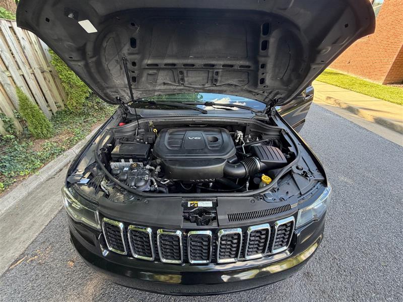2017 Jeep Grand Cherokee Altitude - Photo 19