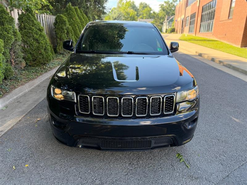 2017 Jeep Grand Cherokee Altitude - Photo 2