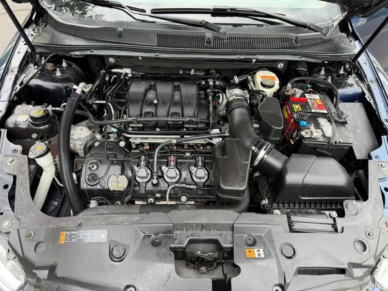 2016 Ford Taurus SE - Photo 19