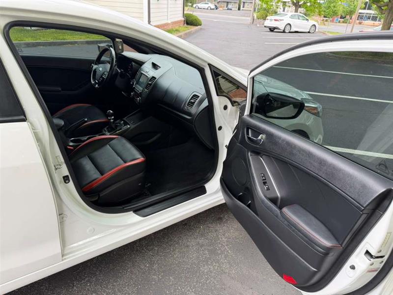 2017 Kia Forte5 SX - Photo 15