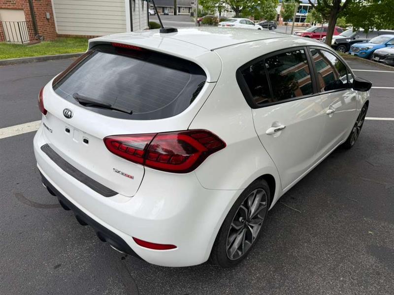 2017 Kia Forte5 SX - Photo 6