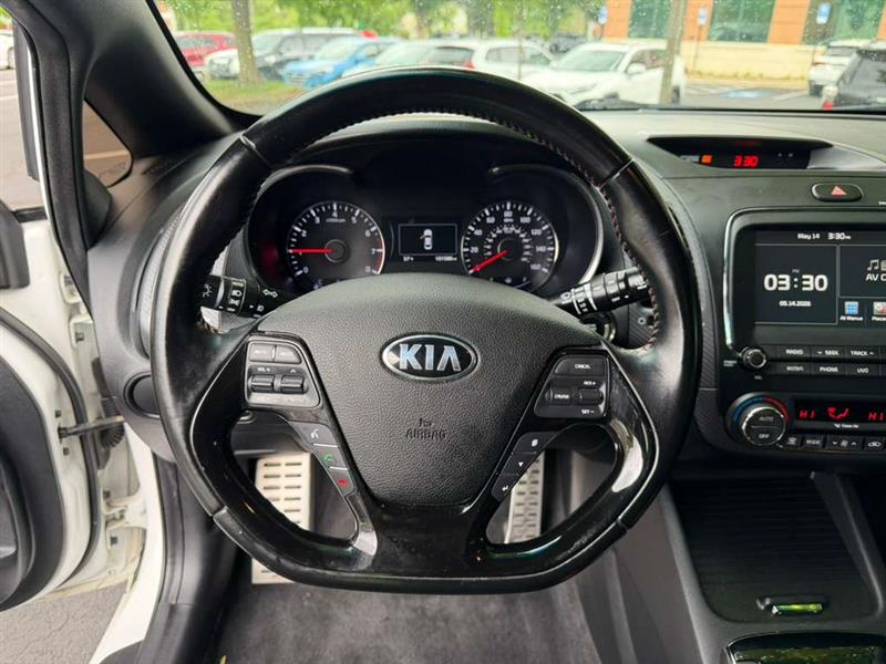 2017 Kia Forte5 SX - Photo 9