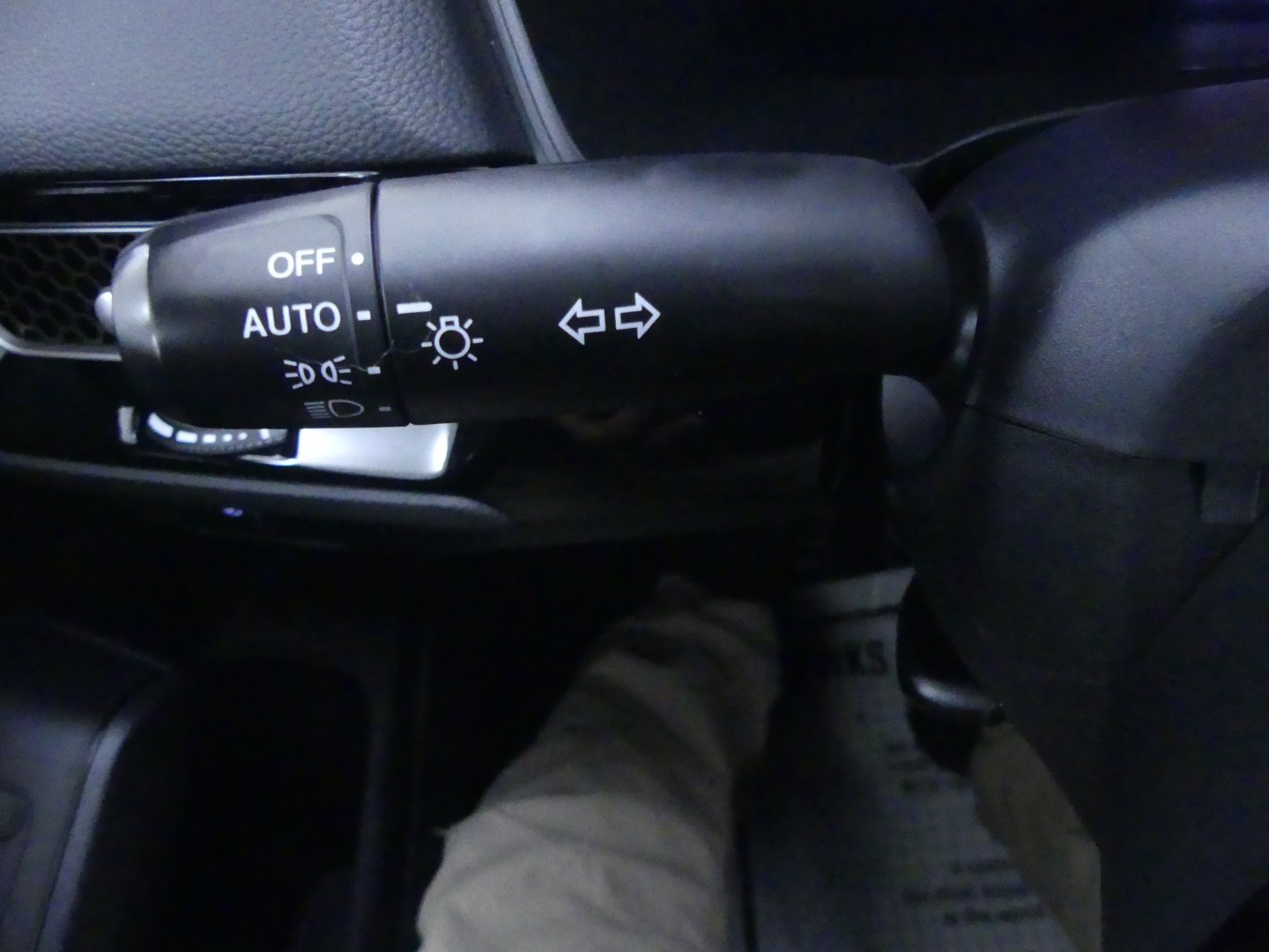 2024 Honda Civic Hatchback Sport - Photo 16