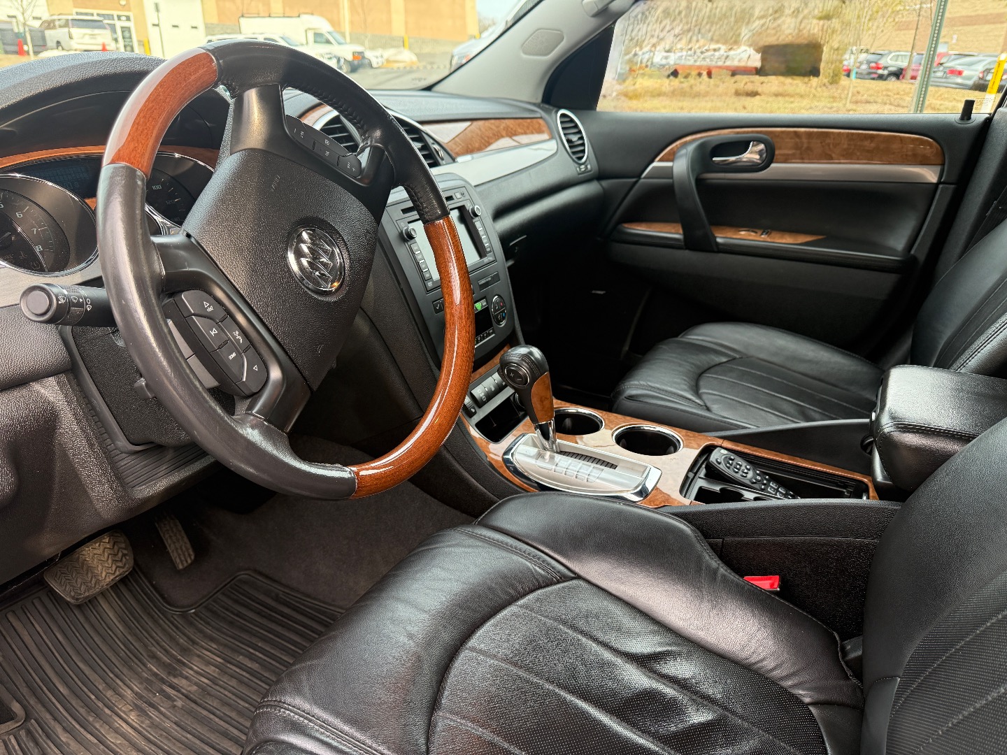 2012 Buick Enclave Premium - Photo 22