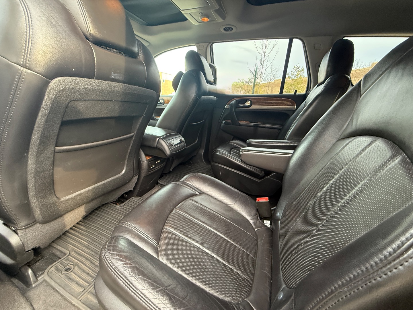 2012 Buick Enclave Premium - Photo 27