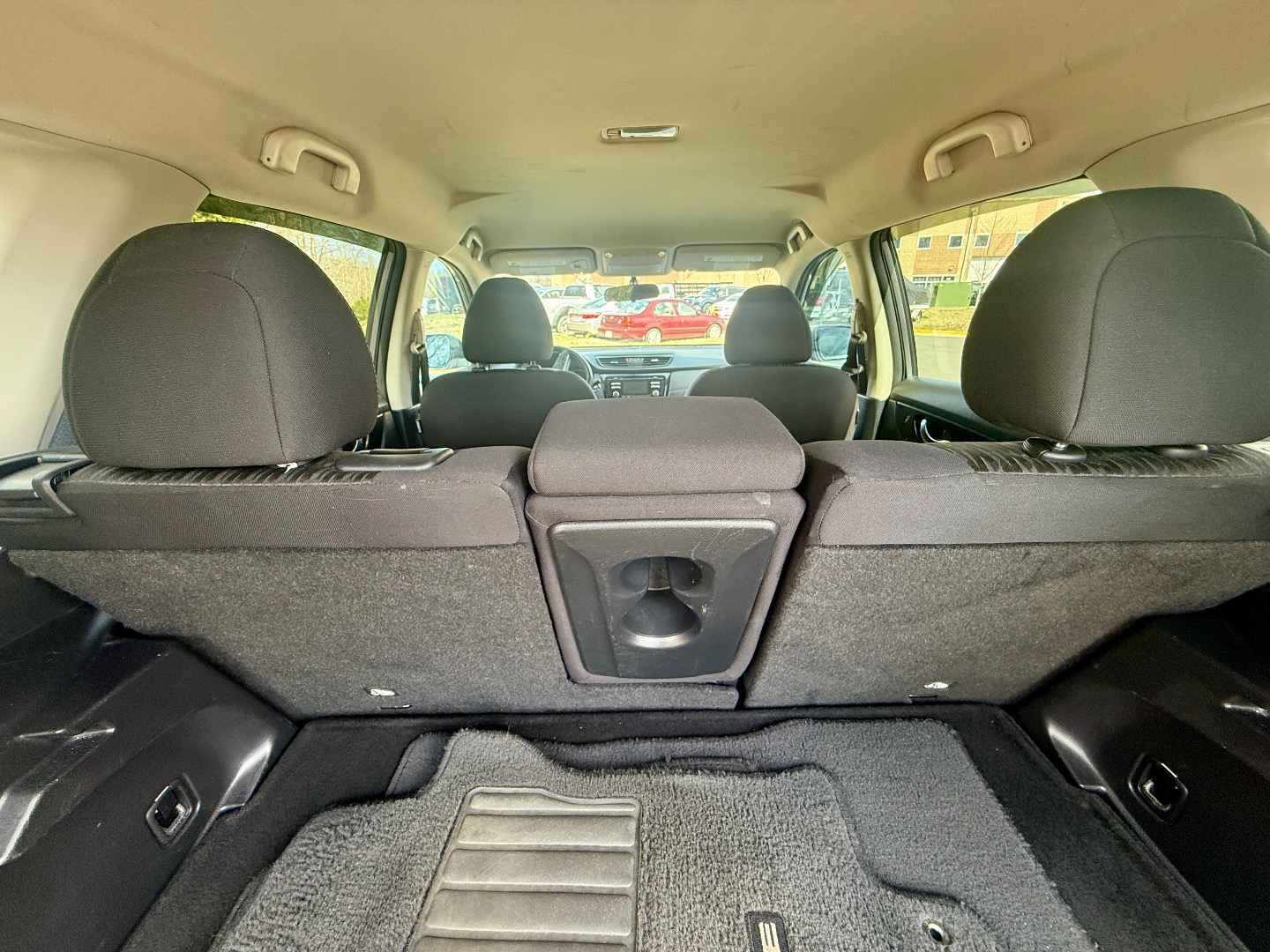 2017 Nissan Rogue SV - Photo 29