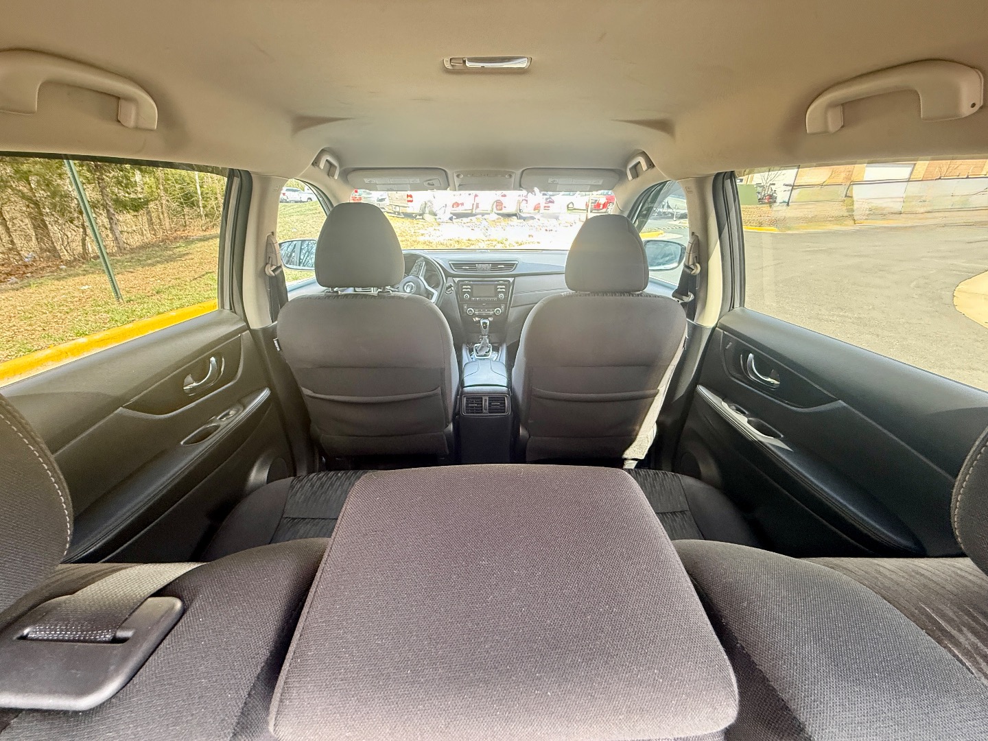 2017 Nissan Rogue SV - Photo 30