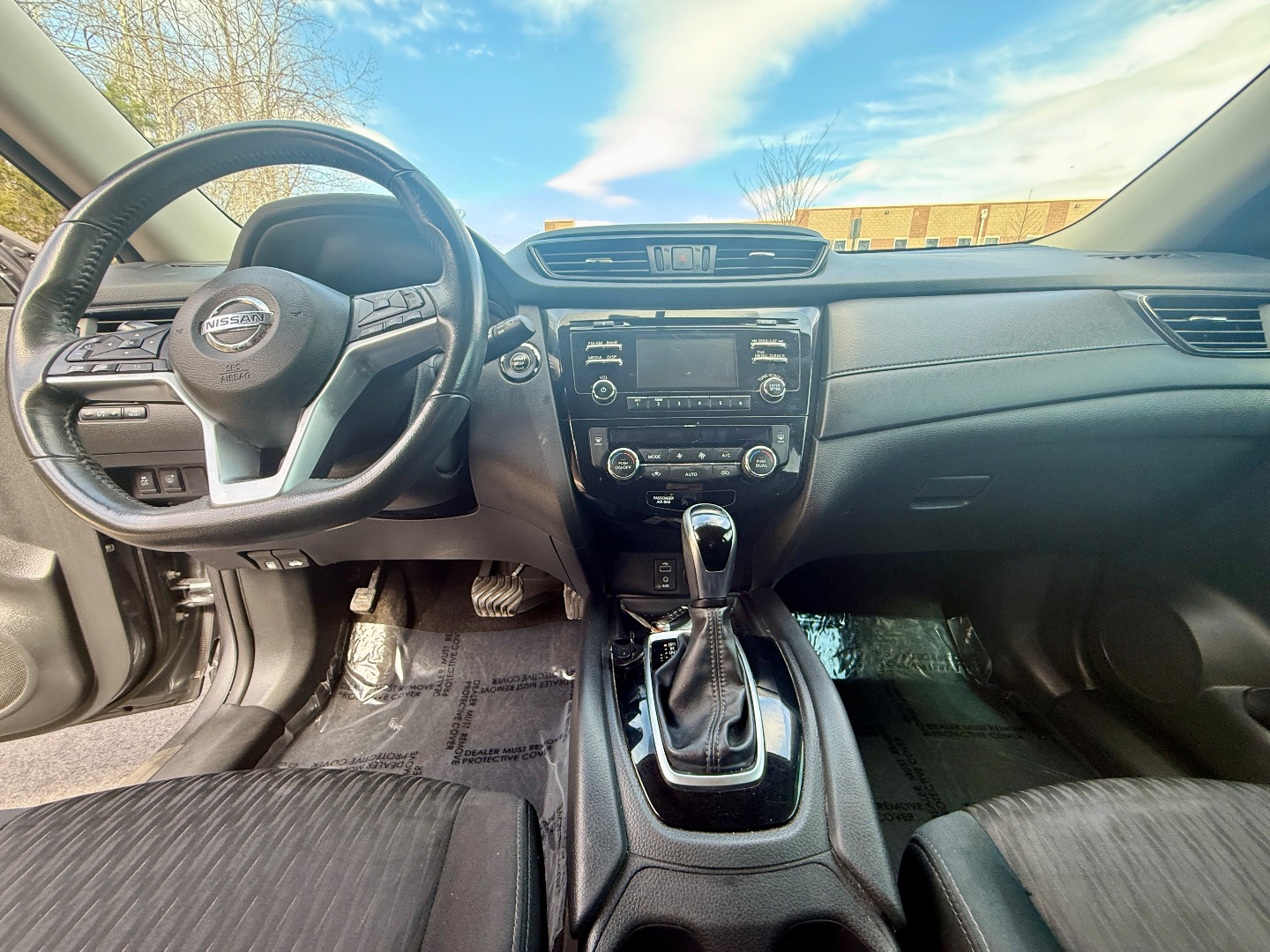 2017 Nissan Rogue SV - Photo 45