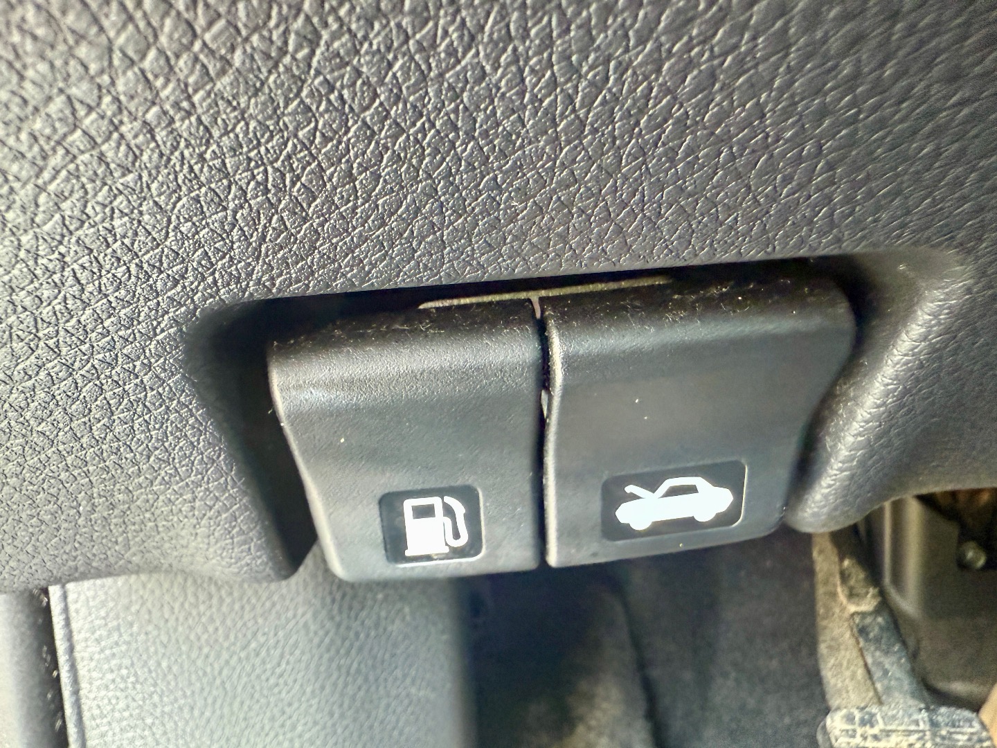 2017 Nissan Rogue SV - Photo 55