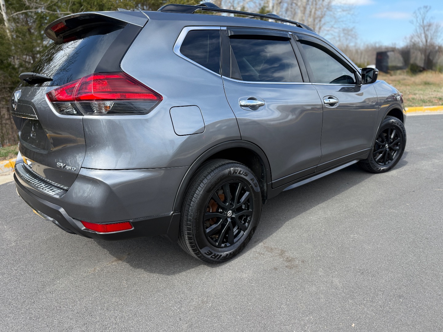 2017 Nissan Rogue SV - Photo 7