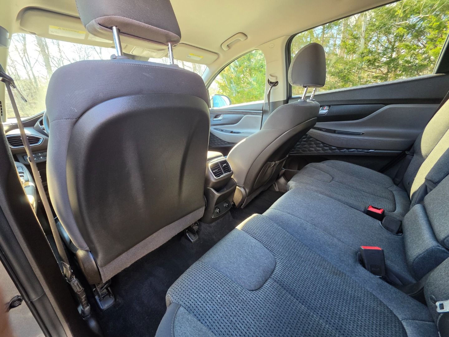 2019 Hyundai Santa Fe SE - Photo 19