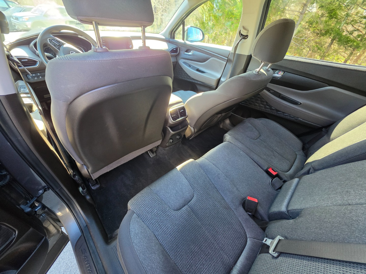 2019 Hyundai Santa Fe SE - Photo 22