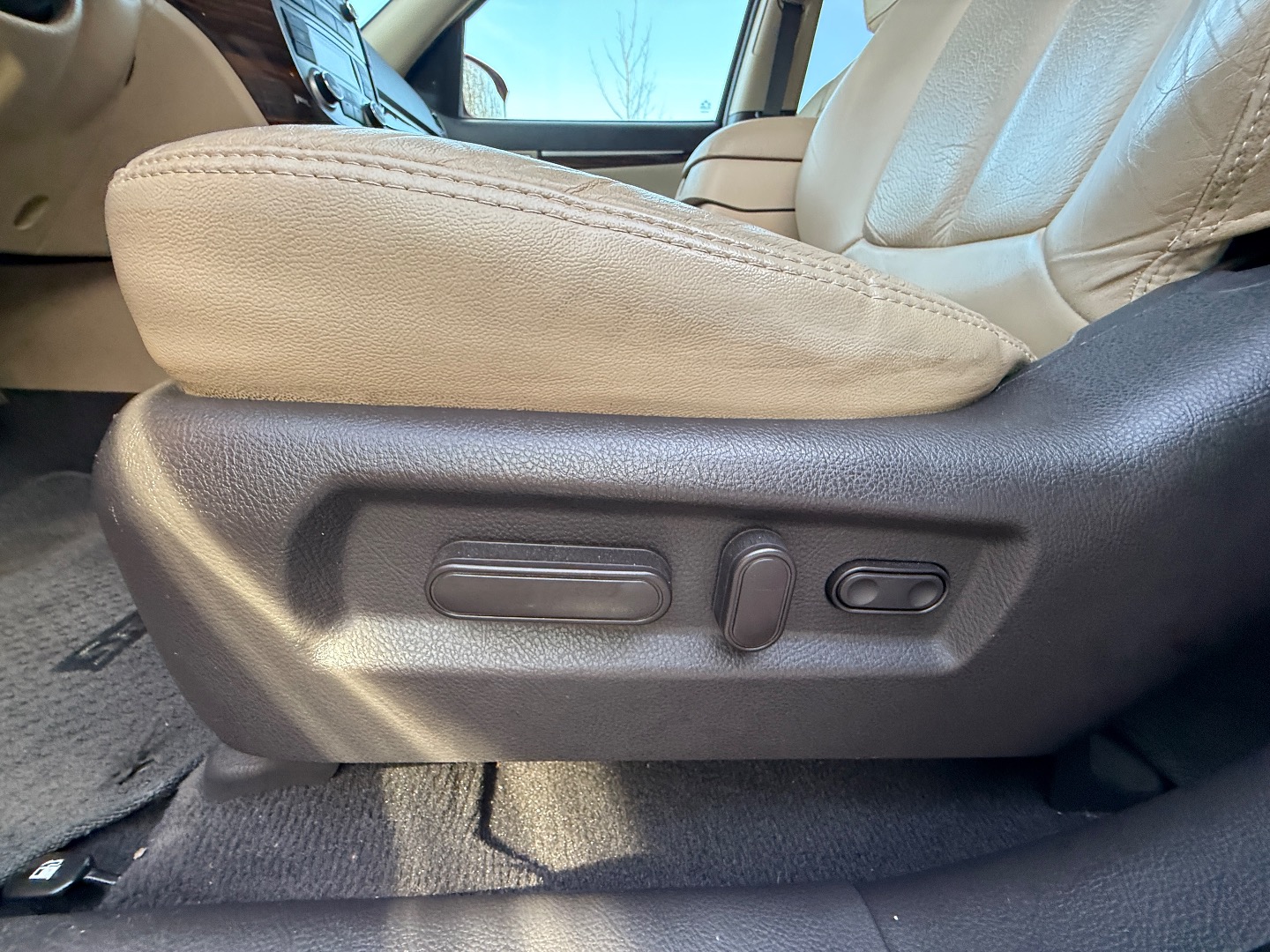 2012 Hyundai Santa Fe Limited - Photo 19