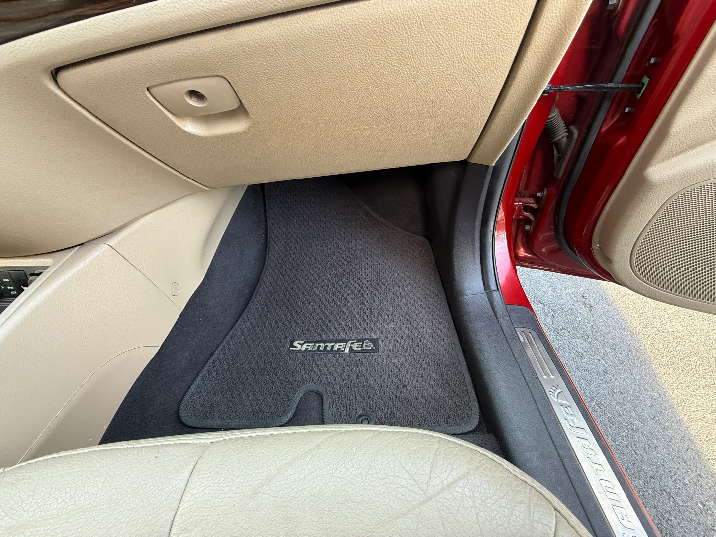 2012 Hyundai Santa Fe Limited - Photo 22
