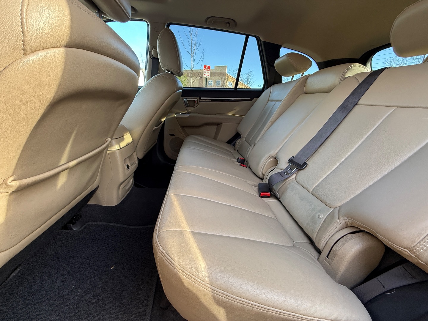 2012 Hyundai Santa Fe Limited - Photo 28