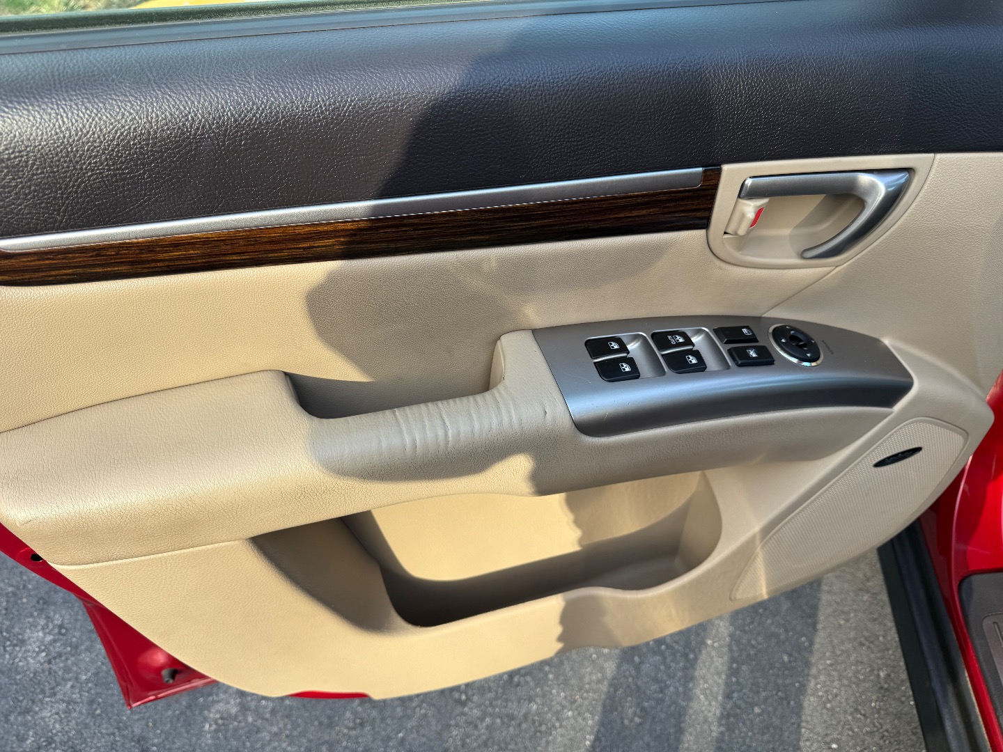 2012 Hyundai Santa Fe Limited - Photo 29