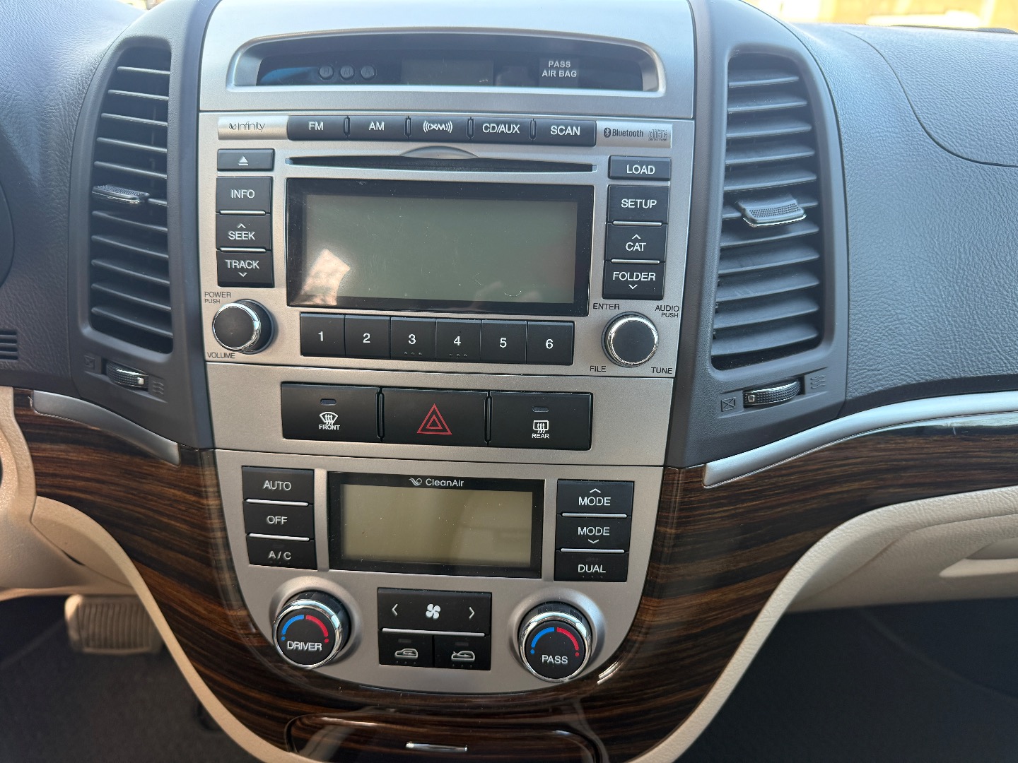 2012 Hyundai Santa Fe Limited - Photo 39
