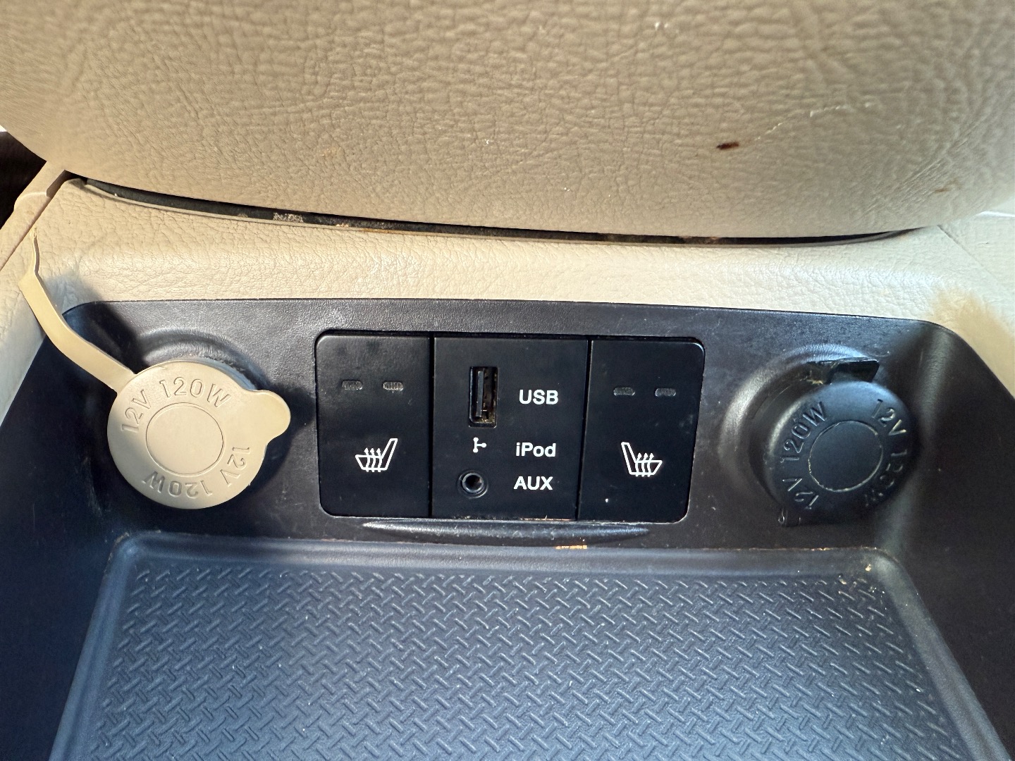2012 Hyundai Santa Fe Limited - Photo 43