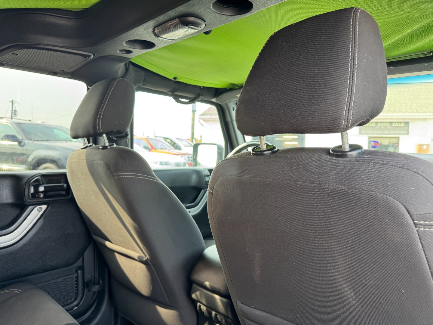 2017 Jeep Wrangler Unlimited Sahara - Photo 21