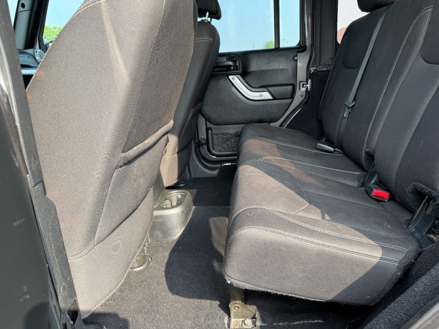 2017 Jeep Wrangler Unlimited Sahara - Photo 23