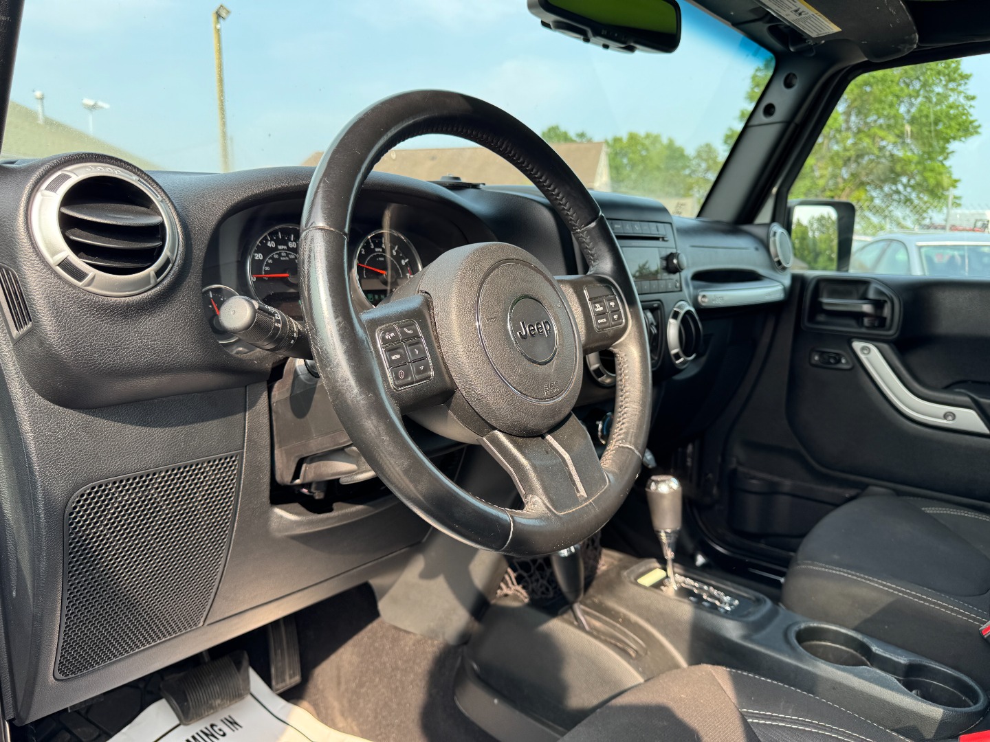 2017 Jeep Wrangler Unlimited Sahara - Photo 30