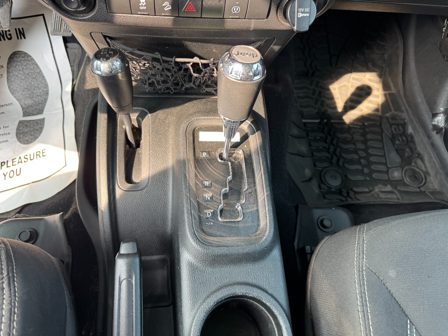 2017 Jeep Wrangler Unlimited Sahara - Photo 32