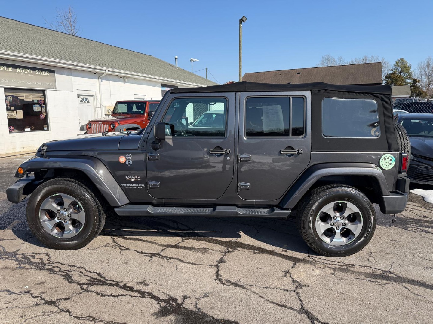 2017 Jeep Wrangler Unlimited Sahara - Photo 38