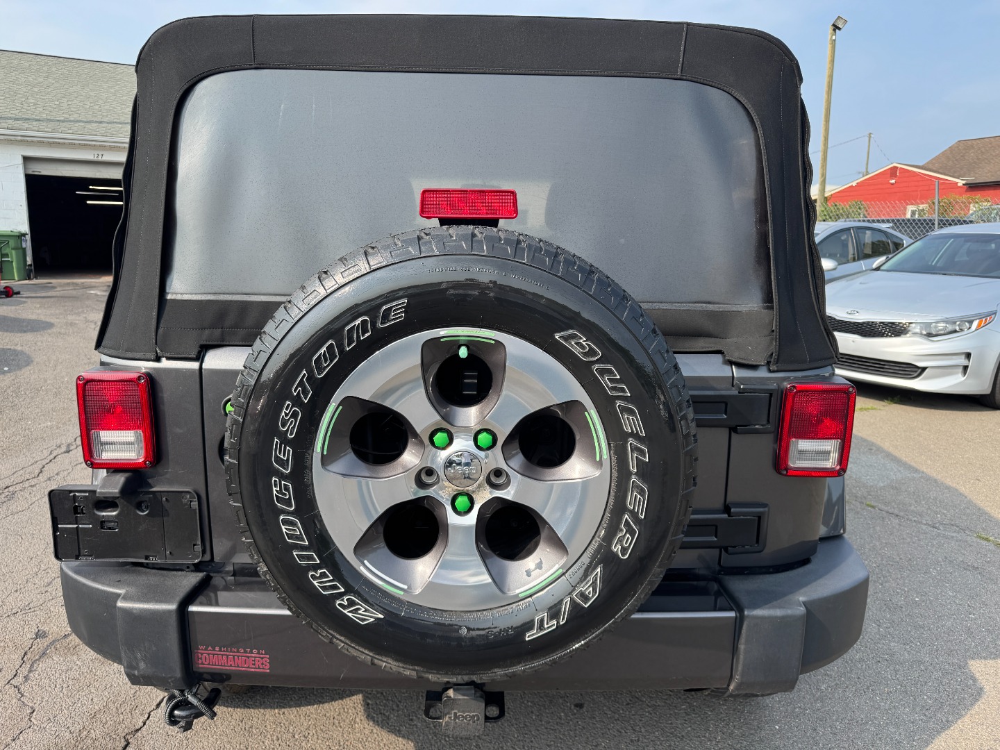 2017 Jeep Wrangler Unlimited Sahara - Photo 3