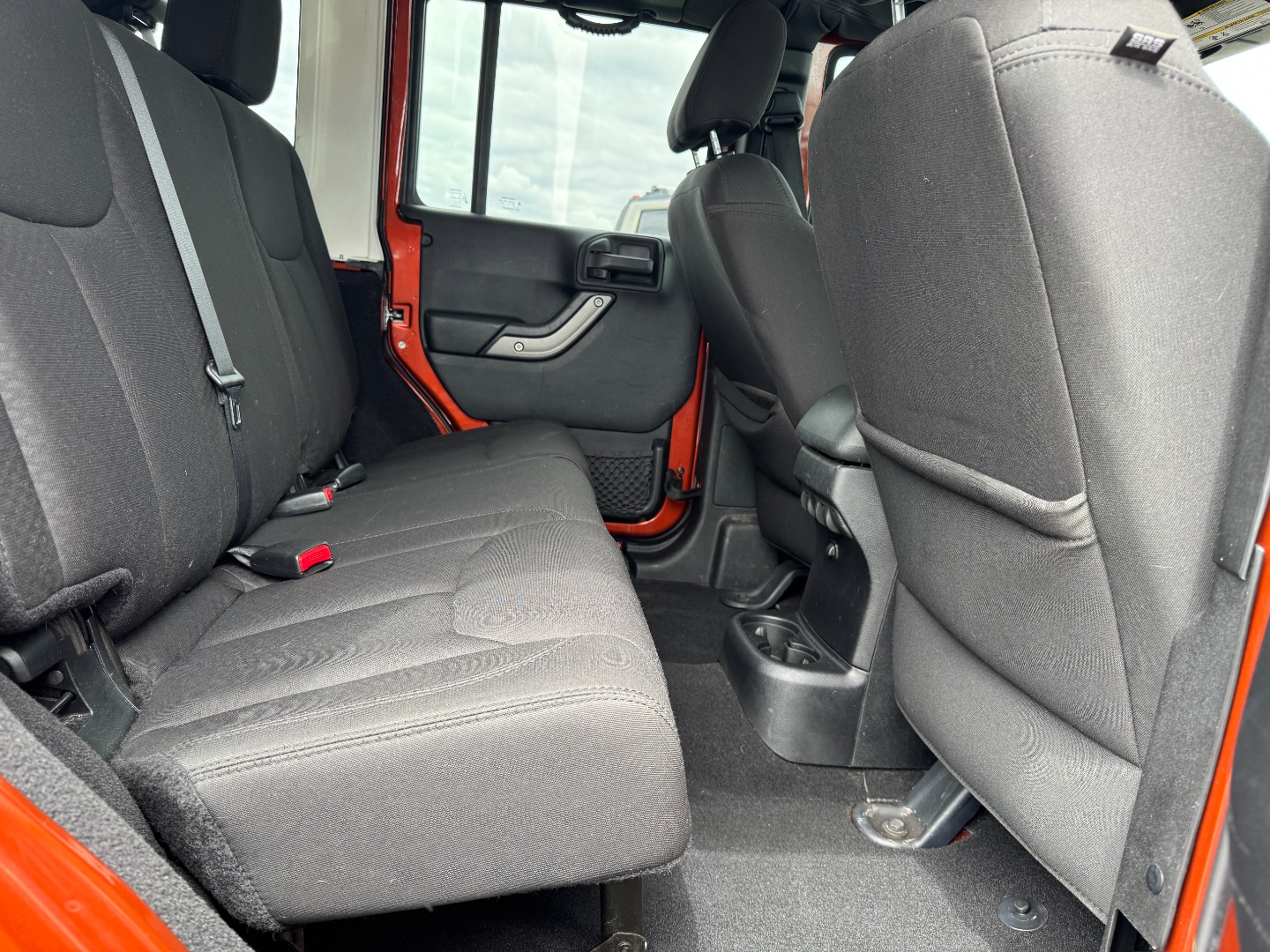 2014 Jeep Wrangler Unlimited Sport - Photo 15