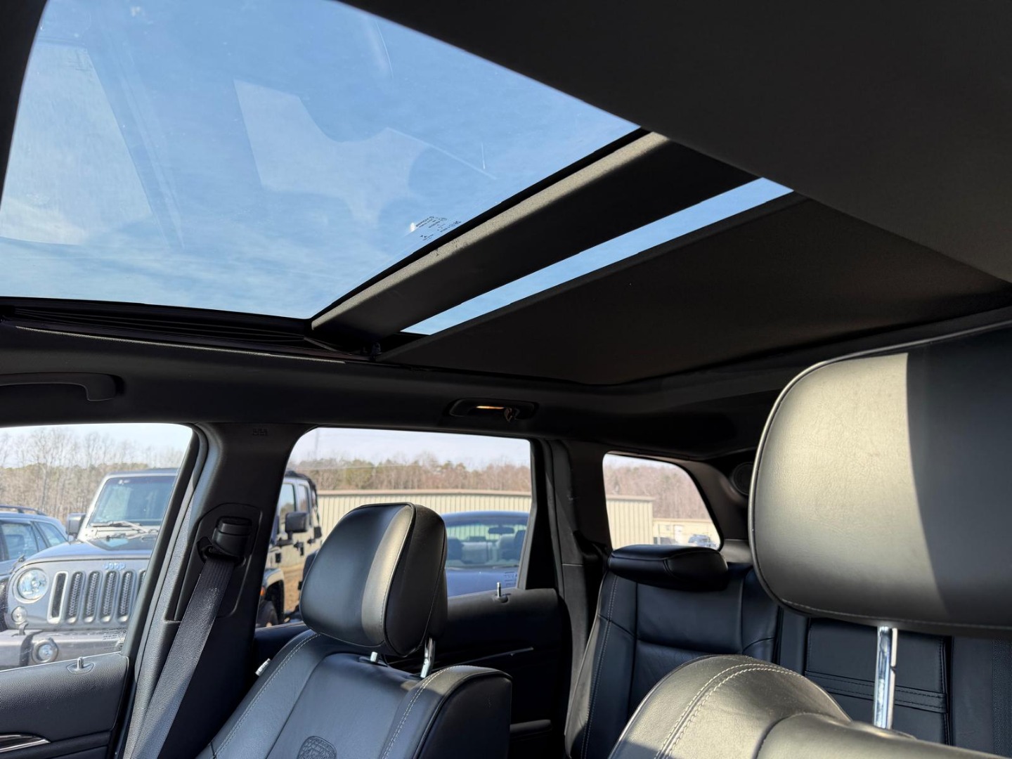 2014 Jeep Grand Cherokee Overland - Photo 15