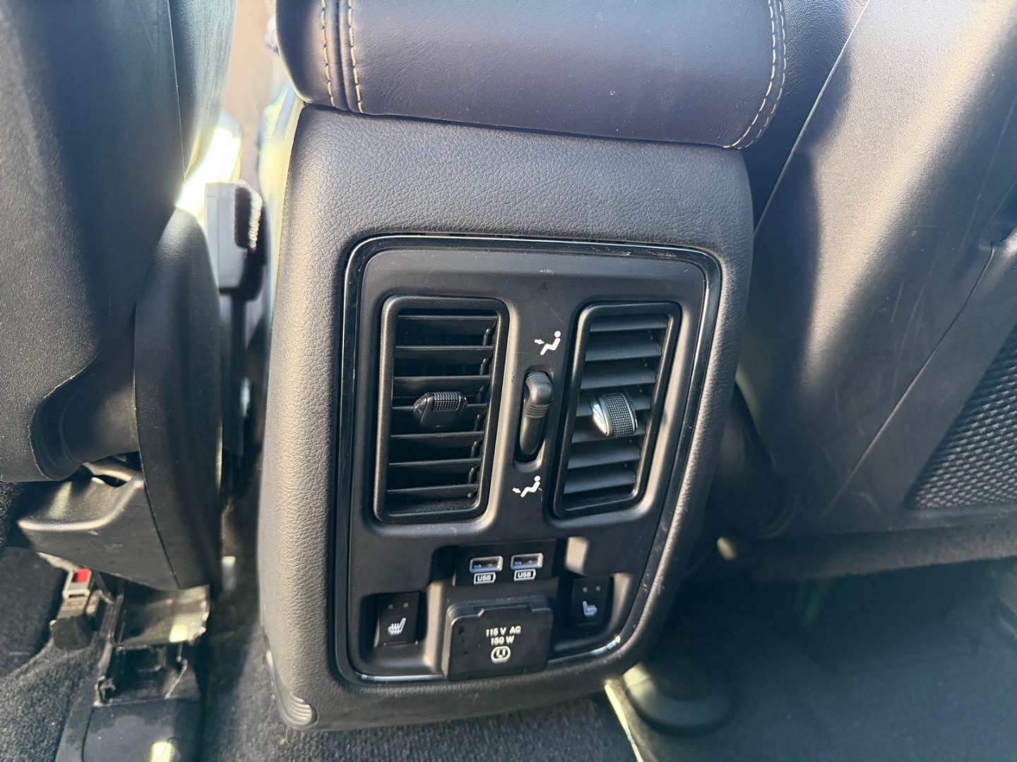 2014 Jeep Grand Cherokee Overland - Photo 21