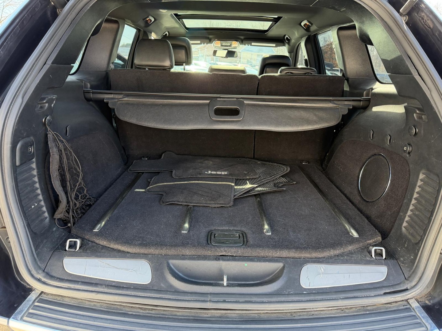 2014 Jeep Grand Cherokee Overland - Photo 24