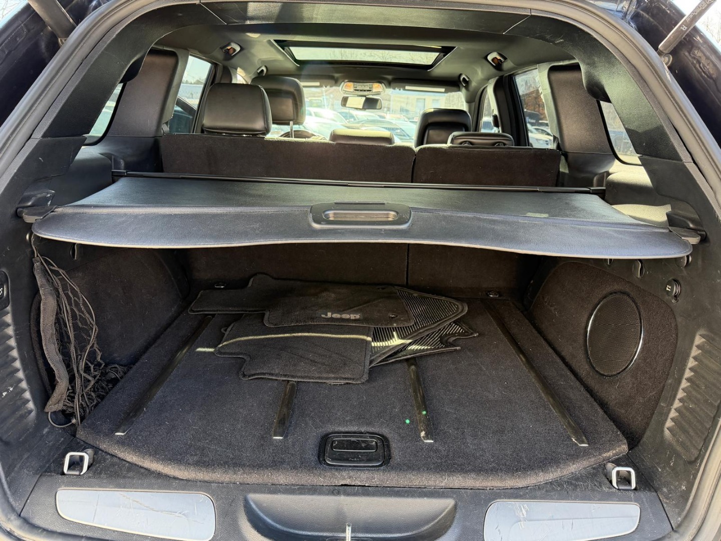 2014 Jeep Grand Cherokee Overland - Photo 25