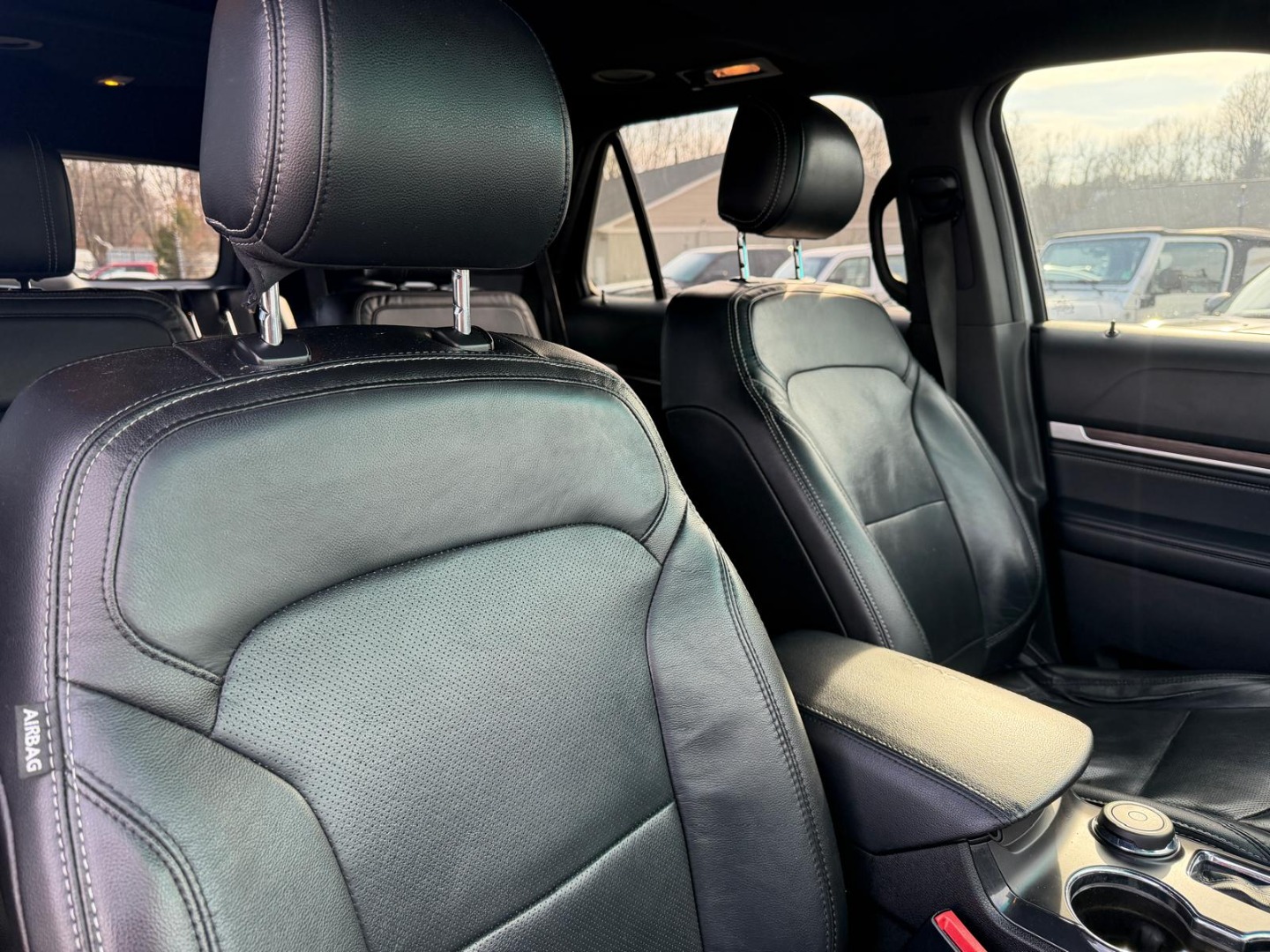 2017 Ford Explorer Limited - Photo 11