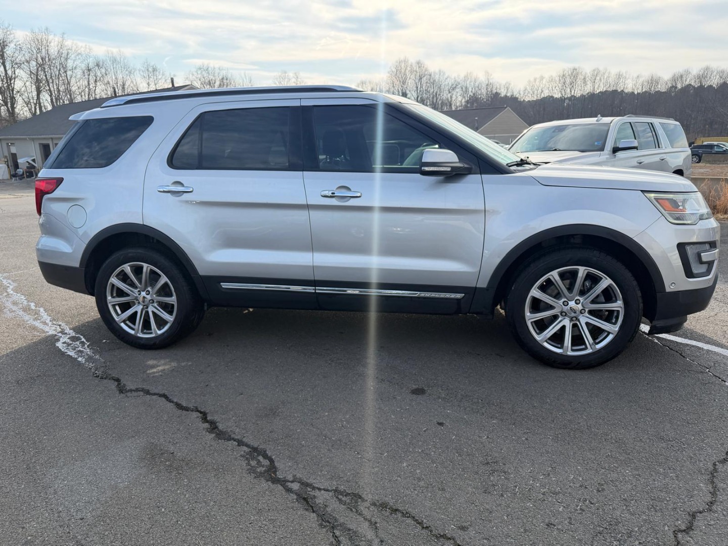 2017 Ford Explorer Limited - Photo 7